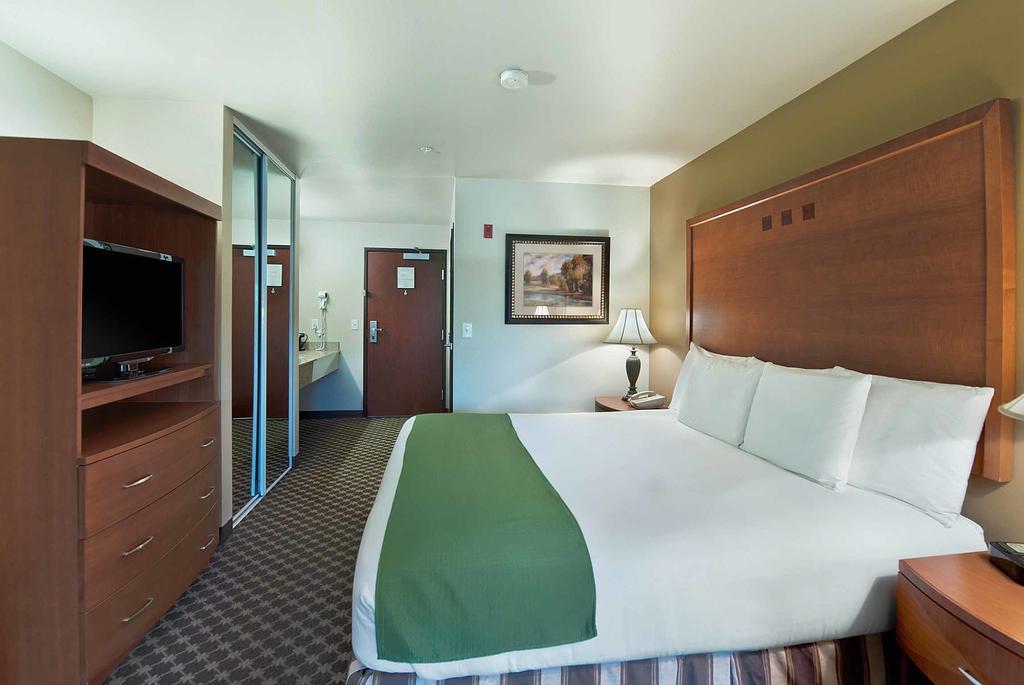 Oxford Suites Γιακίμα Εξωτερικό φωτογραφία
