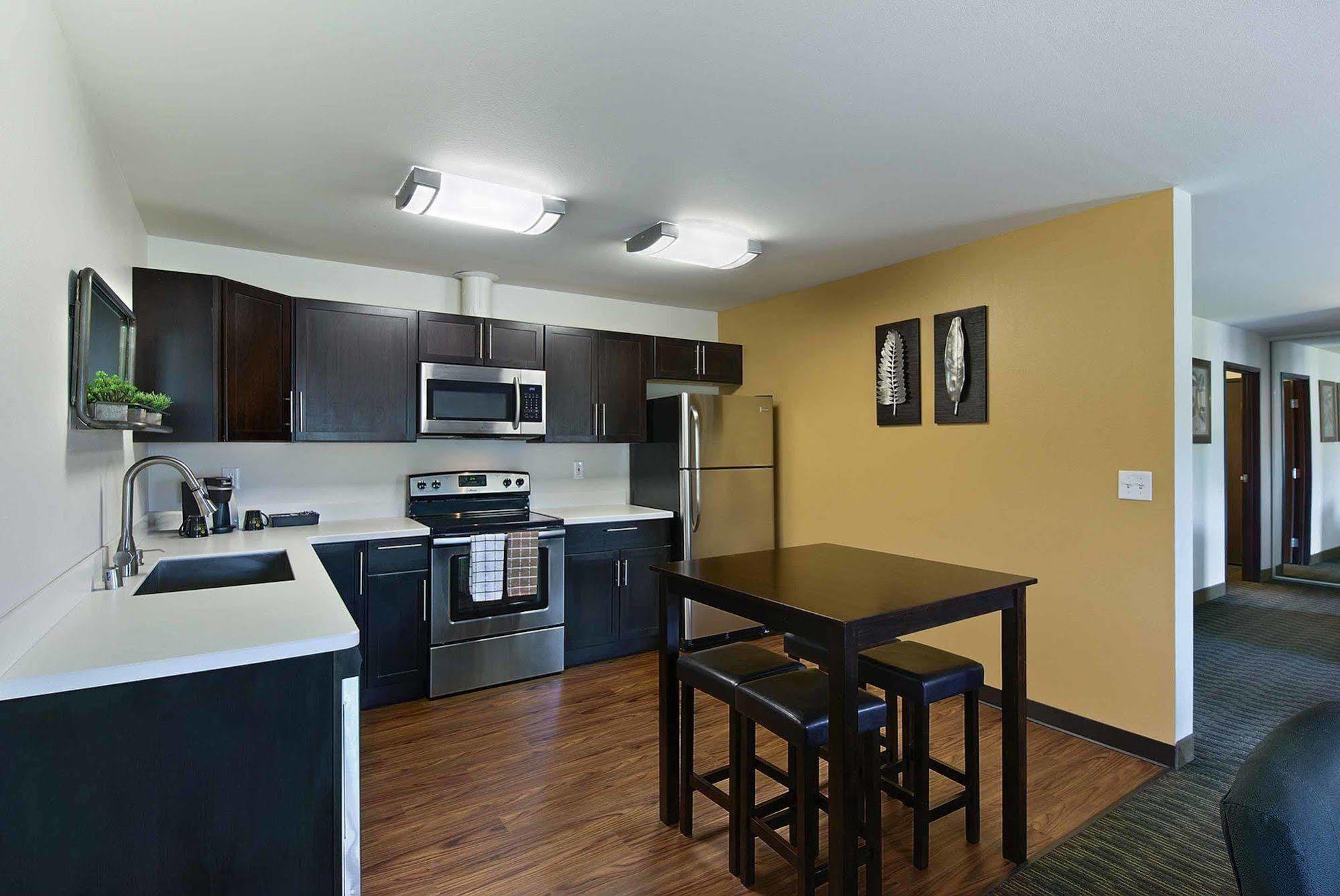 Oxford Suites Γιακίμα Εξωτερικό φωτογραφία
