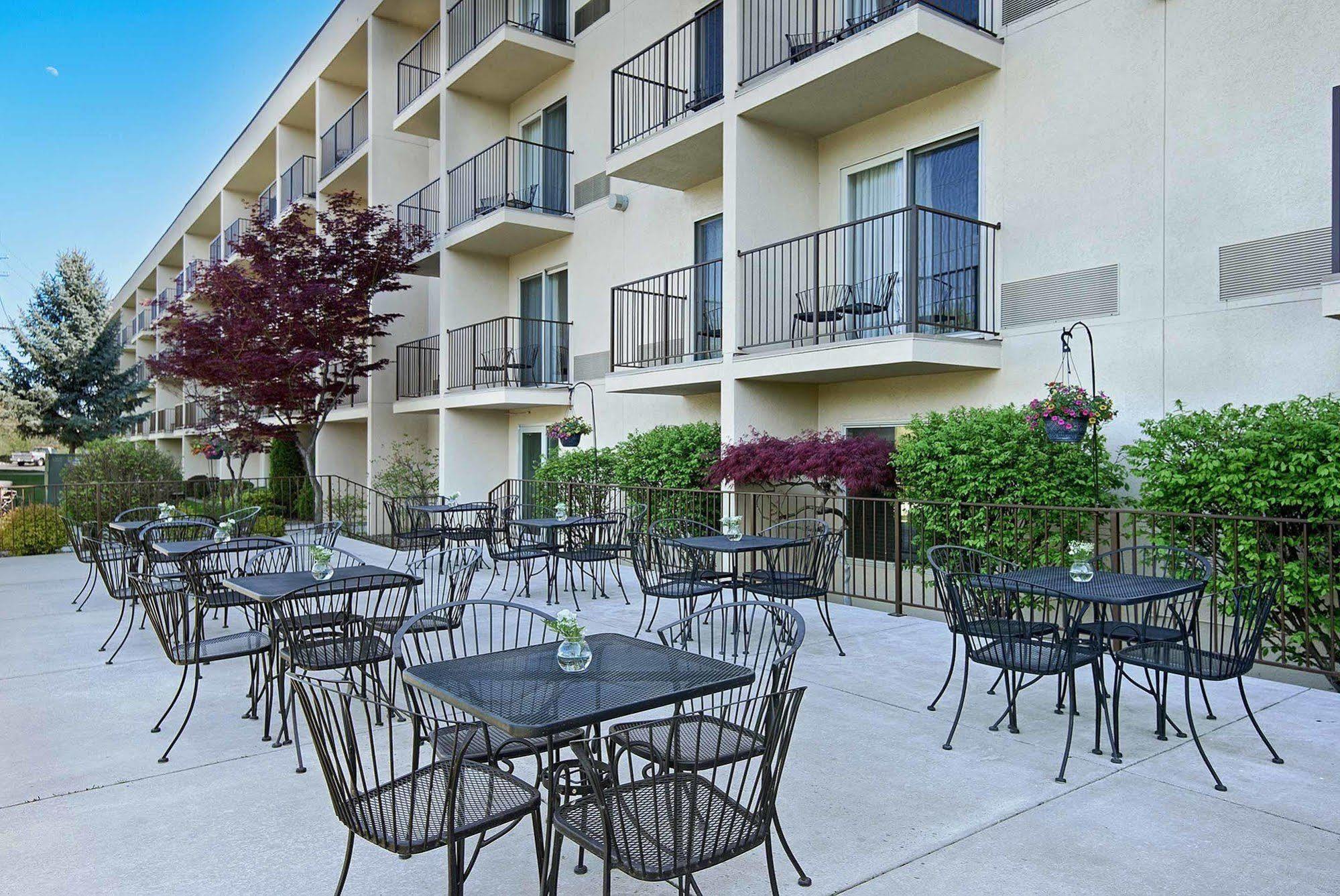 Oxford Suites Γιακίμα Εξωτερικό φωτογραφία