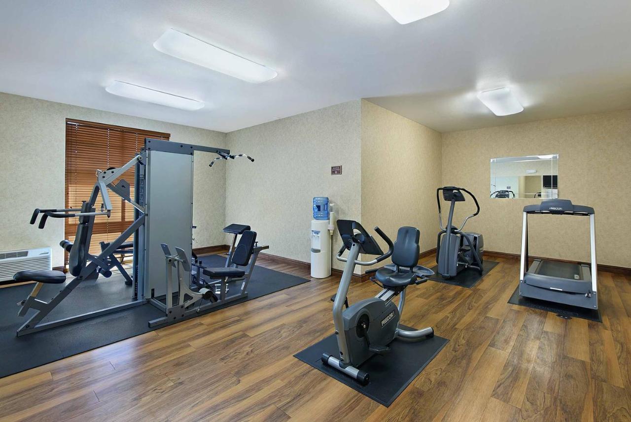Oxford Suites Γιακίμα Εξωτερικό φωτογραφία